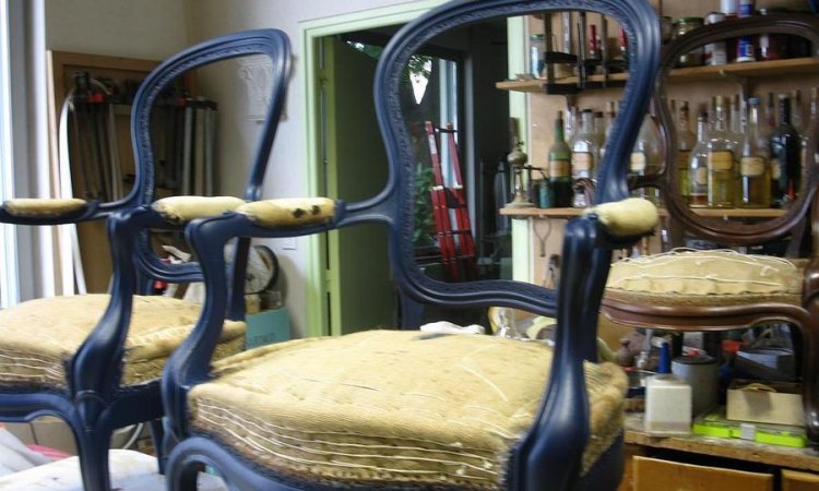 Restauration de chaise à Vichy et sa région. Art Concept Décoration